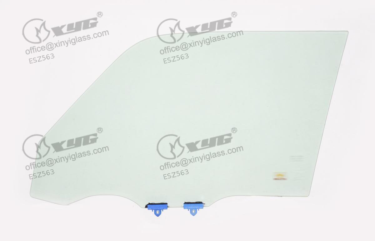 Lateral delantero (puerta) FD30677 FD/RH