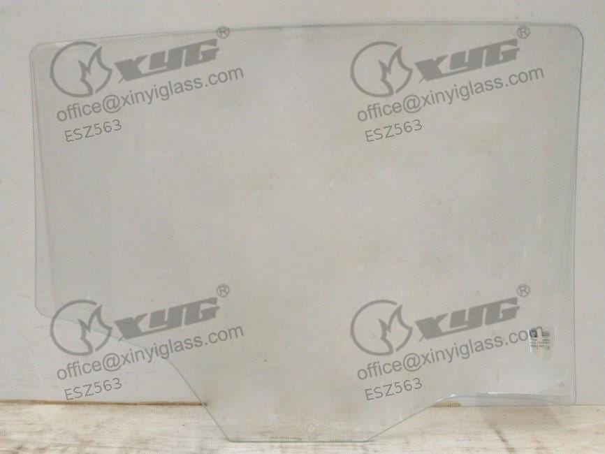 Lateral trasero (puerta) LDV-T60 RD/LH